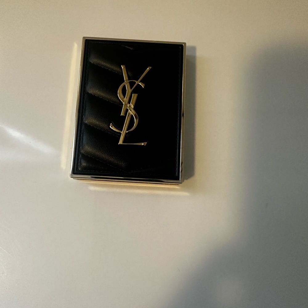 Yves Saint Laurent Mini Eye shadow